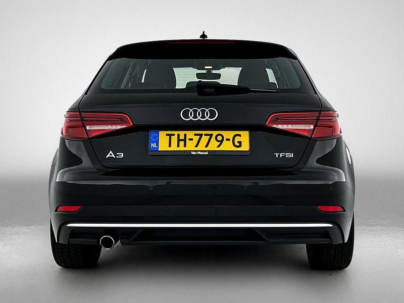 Occasion Audi A3 Sportback Sport 116 PK (85 kW) 2018 Zwart Hatchback