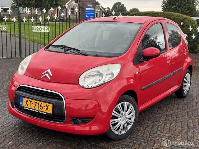 Rood Occasion 2009 Citroën C1 Hatchback | € 1.950 (Goede deal) - Afbeelding 1/4