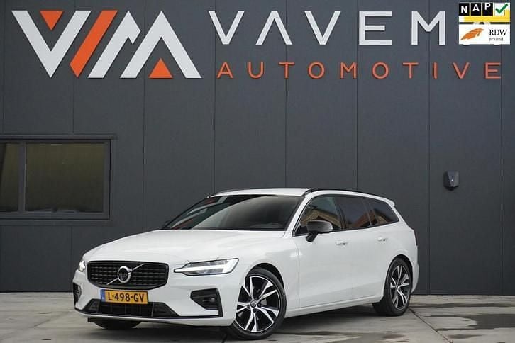 Wit Gebruikt 2021 Volvo V60 R-Design Stationwagen | € 24.950 (Goede deal) - Afbeelding 1/1