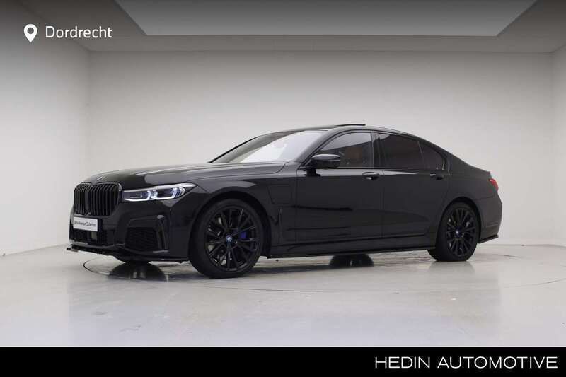 Zwart, metallic lak Gebruikt 2022 BMW 745 M Sport Sedan | € 71.895 - Afbeelding 1/3