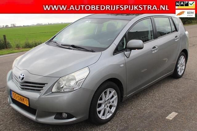 Grijs Gebruikt 2011 Toyota Verso Business Edition MPV | € 4.950 (Goede deal) - Afbeelding 1/4
