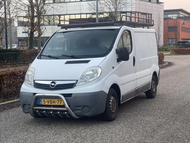 Wit Gebruikt 2009 Opel Vivaro Van | € 2.450 (Goede deal) - Afbeelding 1/4