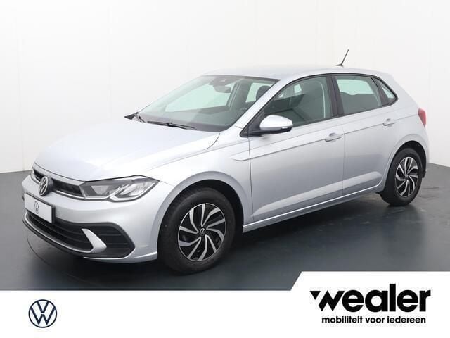 Grijs, metallic lak Gebruikt 2023 VW Polo Life Hatchback | € 17.940 (Goede deal) - Afbeelding 1/4