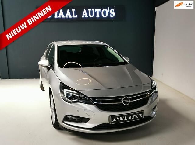 Grijs Gebruikt 2016 Opel Astra Innovation Hatchback | € 7.999 (Eerlijke prijs) - Afbeelding 1/4