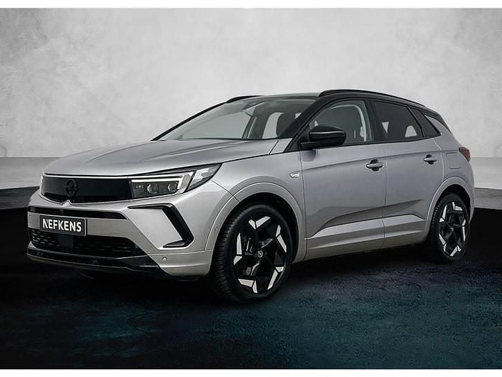 Grijs Gebruikt 2023 Opel Grandland X GSe SUV | € 28.620 (Eerlijke prijs) - Afbeelding 1/1