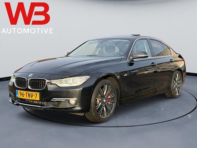 Zwart Gebruikt 2012 BMW 328 Executive Sedan | € 12.749 (Goede deal) - Afbeelding 1/4