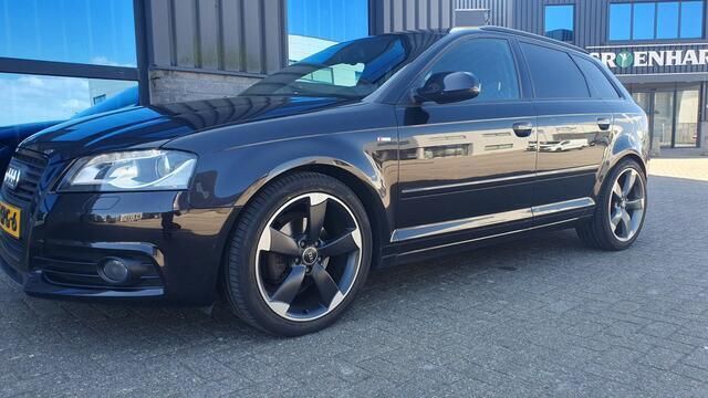Zwart Gebruikt 2011 Audi A3 Sportback Ambition Hatchback | € 5.899 (Eerlijke prijs) - Afbeelding 1/4