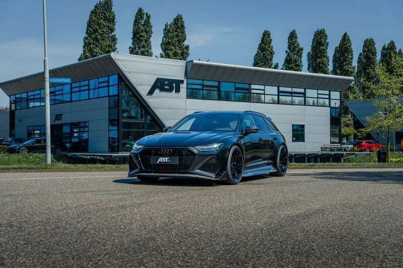 Zwart, metallic lak Gebruikt 2024 Audi RS6 Ambiente Stationwagen | € 322.950 - Afbeelding 1/4