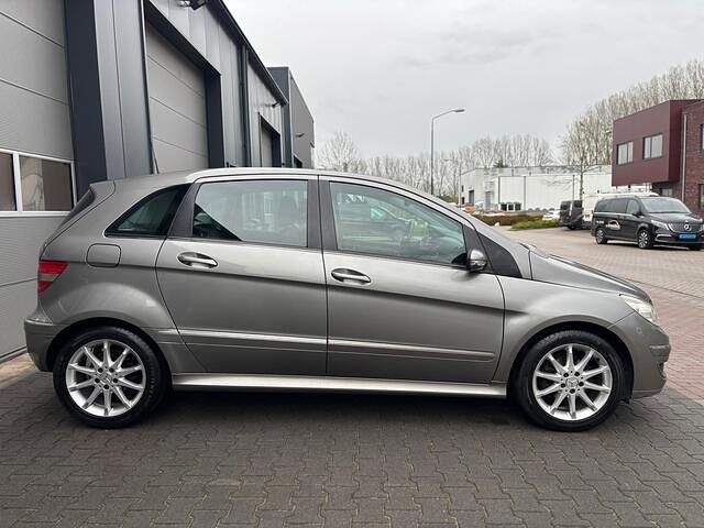 Occasion Mercedes B170 116 PK (85 kW) 2005 Grijs (metallic) MPV