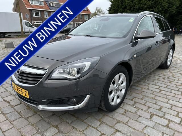 Grijs Gebruikt 2015 Opel Insignia Cosmo Stationwagen | € 12.950 (Eerlijke prijs) - Afbeelding 1/4