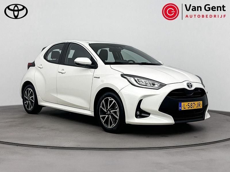 Wit Gebruikt 2021 Toyota Yaris Hatchback | € 21.499 (Eerlijke prijs) - Afbeelding 1/4