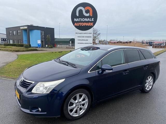 Blauw Occasion 2009 Toyota Avensis Stationwagen | € 3.999 (Goede deal) - Afbeelding 1/4