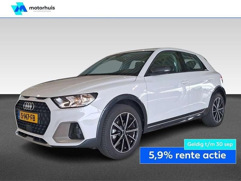Wit Gebruikt 2023 Audi A1 Advanced Hatchback | € 29.930 (Goede deal) - Afbeelding 1/4