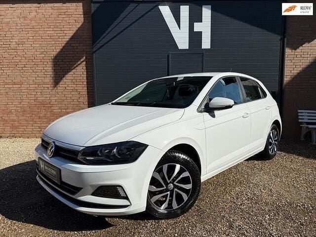 Wit Gebruikt 2020 VW Polo Comfortline Hatchback | € 12.950 (Super prijs) - Afbeelding 1/4