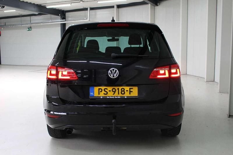 Occasion VW Golf Sportsvan Allstar 112 PK (82 kW) 2016 Zwart (metallic) MPV