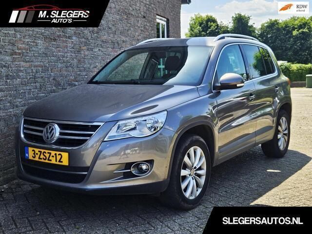 Grijs Gebruikt 2011 VW Tiguan Track & Field SUV | € 10.950 (Goede deal) - Afbeelding 1/4