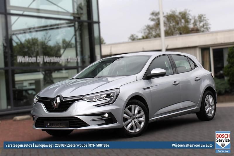 Zilver, metallic lak Gebruikt 2022 Renault Mégane IV Zen Hatchback | € 16.450 (Eerlijke prijs) - Afbeelding 1/4