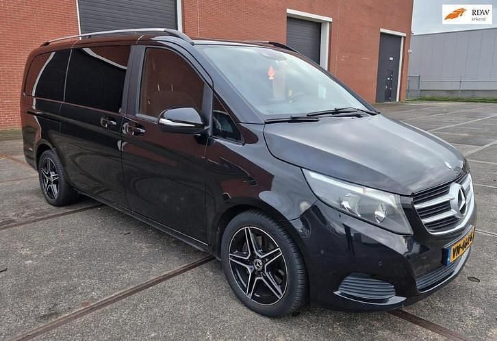 (metallic) Gebruikt 2014 Mercedes V250 Edition MPV | € 23.250 (Super prijs) - Afbeelding 1/4