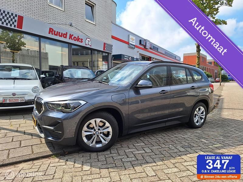 Grijs Gebruikt 2020 BMW X1 SUV | € 26.849 (Eerlijke prijs) - Afbeelding 1/4