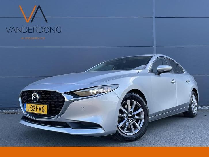 Grijs Gebruikt 2021 Mazda 3 Comfort Sedan | € 19.445 (Goede deal) - Afbeelding 1/1