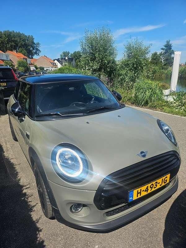 Grijs Gebruikt 2020 Mini Cooper Pepper Hatchback | € 14.950 (Goede deal) - Afbeelding 1/3