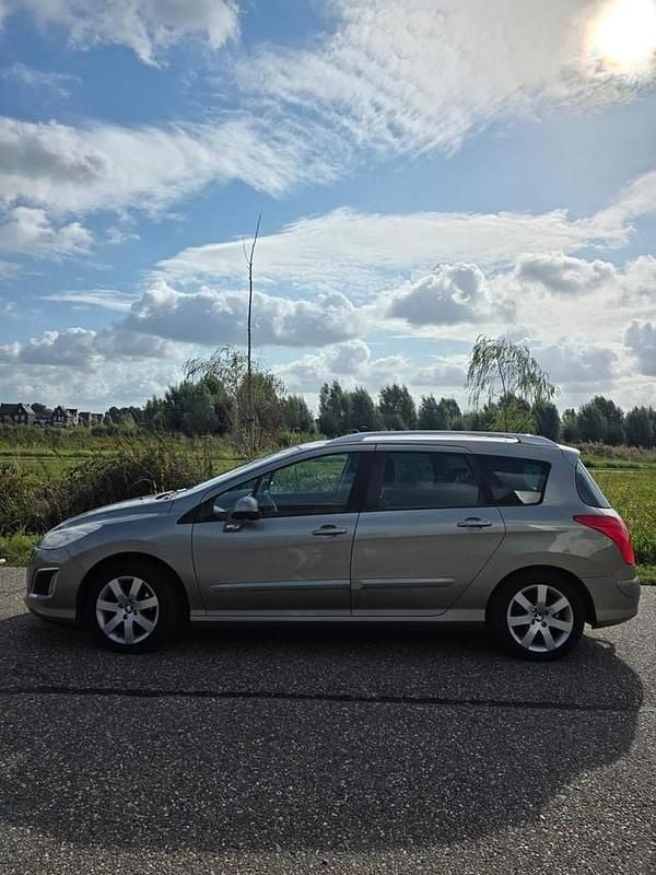 Gebruikt 2012 Peugeot 308 Stationwagen | € 2.500 (Eerlijke prijs) - Afbeelding 1/4