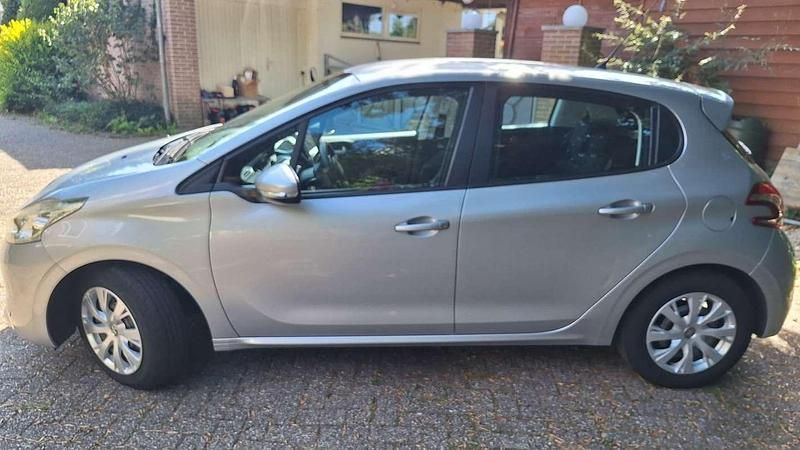 Occasion Peugeot 208 82 PK (60 kW) 2012 Zilver Hatchback