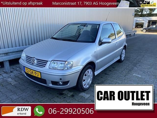 Grijs Gebruikt 2001 VW Polo Comfortline Hatchback | € 1.950 (Super prijs) - Afbeelding 1/4
