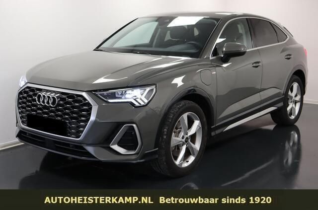 Grijs Gebruikt 2024 Audi Q3 Sportback SUV | € 49.950 (Eerlijke prijs) - Afbeelding 1/4