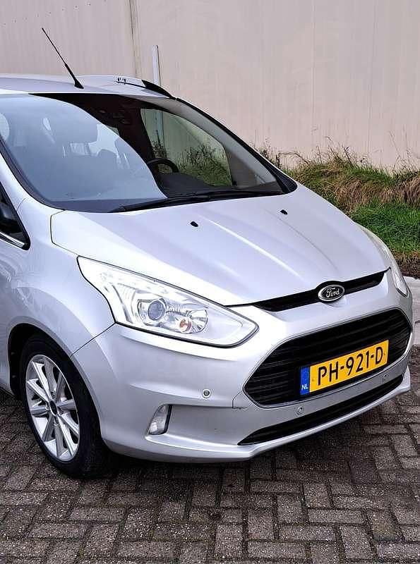 Grijs Occasion 2017 Ford B-MAX Titanium MPV | € 6.950 (Eerlijke prijs) - Afbeelding 1/4