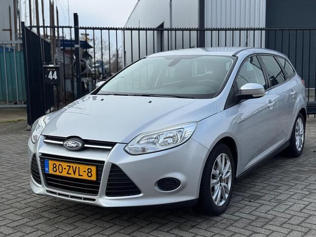 Grijs Occasion 2013 Ford Focus Trend Stationwagen | € 3.750 (Eerlijke prijs) - Afbeelding 1/4