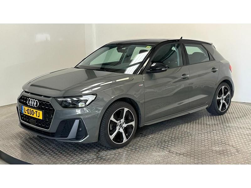 Grijs Gebruikt 2021 Audi A1 Proline Hatchback | € 20.500 (Eerlijke prijs) - Afbeelding 1/4