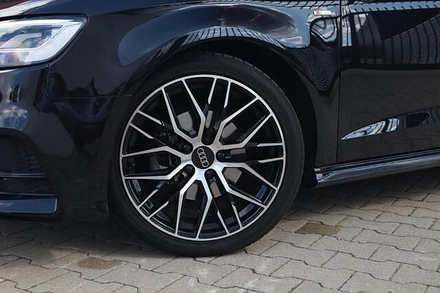 Occasion Audi A3 Sportback S-Line 150 PK (110 kW) 2018 Zwart (metallic) Hatchback