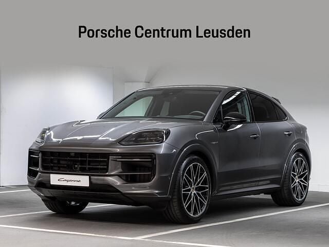 Nieuw Porsche Cayenne Black Edition 471 PK (346 kW) 2025 Grijs SUV