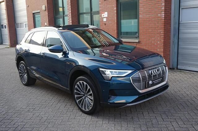 Blauw Gebruikt 2019 Audi e-tron Advanced Plus SUV | € 27.995 (Goede deal) - Afbeelding 1/4