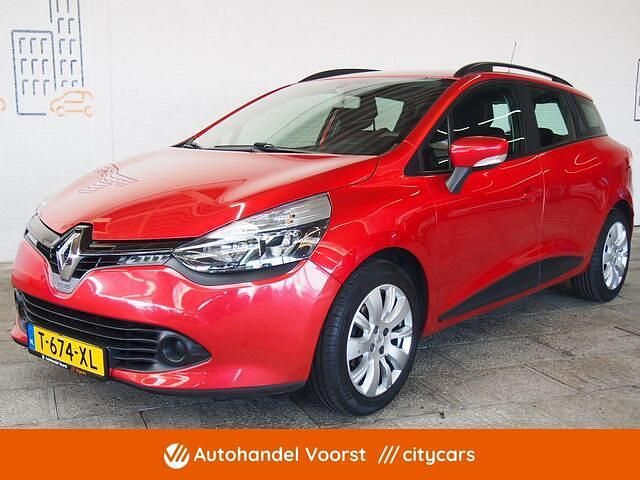 Rood Occasion 2013 Renault Clio GrandTour Dynamique Stationwagen | € 7.445 (Duur) - Afbeelding 1/4