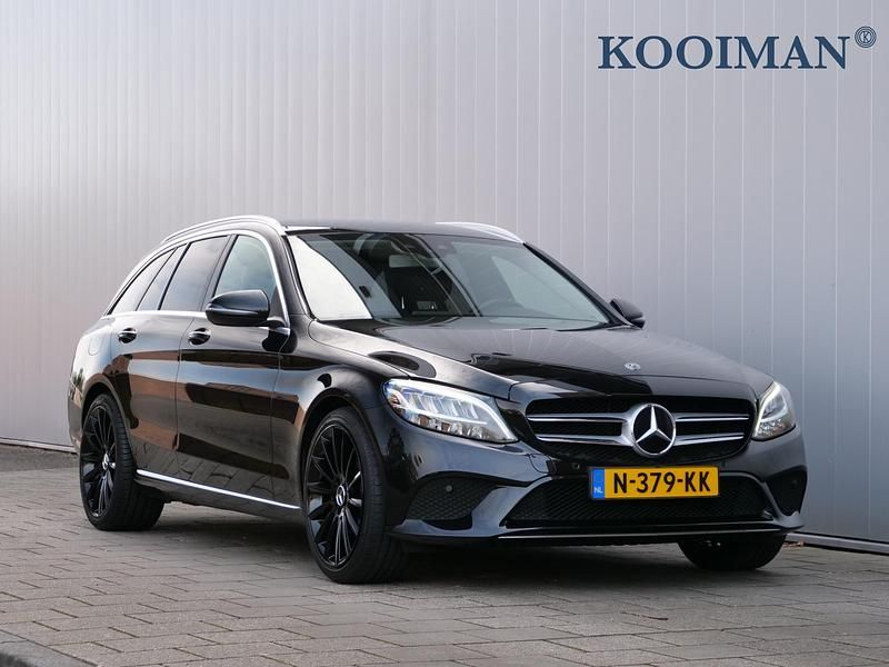 Zwart Gebruikt 2020 Mercedes C180 Business Stationwagen | € 25.950 (Goede deal) - Afbeelding 1/4