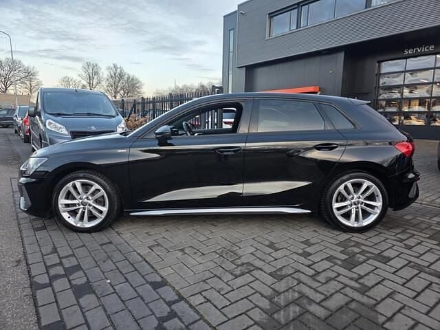 Occasion Audi A3 Sportback Business 150 PK (110 kW) 2020 Zwart Hatchback