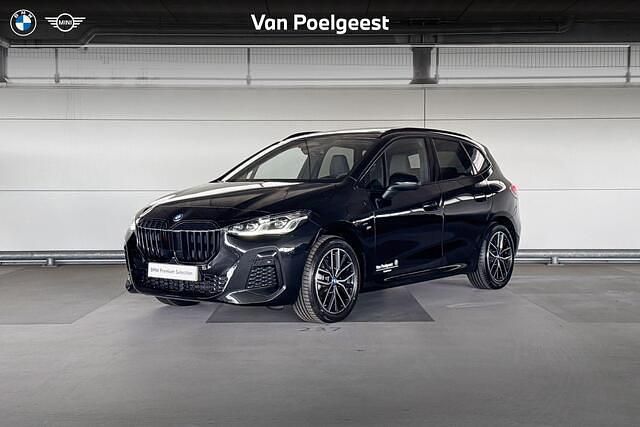 Occasion BMW 225 Active Tourer Luxury Line 245 PK (180 kW) 2025 Zwart MPV