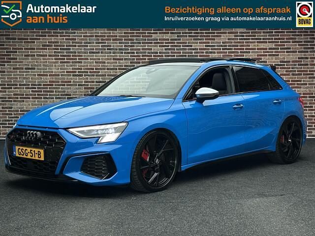 Blauw Gebruikt 2022 Audi A3 Sportback Comfort Hatchback | € 47.500 (Eerlijke prijs) - Afbeelding 1/4
