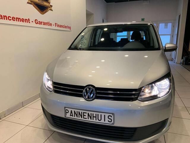 Grijs Gebruikt 2015 VW Touran MPV | € 11.990 (Super prijs) - Afbeelding 1/4