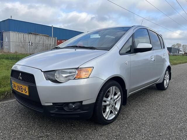 Grijs Gebruikt 2009 Mitsubishi Colt Edition Hatchback | € 3.499 (Eerlijke prijs) - Afbeelding 1/4