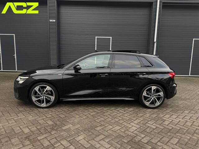 Occasion Audi A3 Sportback S-Line 150 PK (110 kW) 2021 Zwart Hatchback
