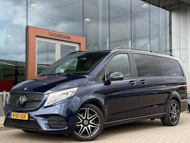 Bestelauto Gebruikt 2022 Mercedes V300 AMG MPV | € 57.900 (Super prijs) - Afbeelding 1/4