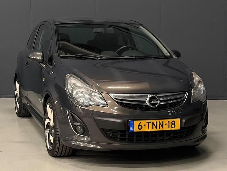Occasion Opel Corsa Design Edition 86 PK (63 kW) 2014 Grijs Hatchback
