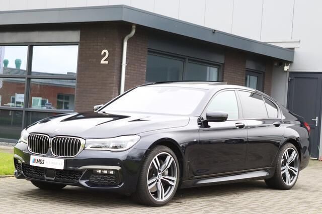 Zwart Gebruikt 2018 BMW 750 M Sport Sedan | € 52.950 (Super prijs) - Afbeelding 1/4
