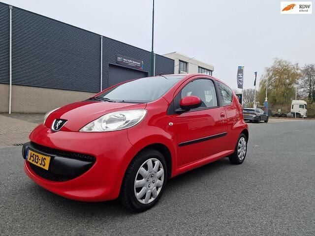 Rood Gebruikt 2007 Peugeot 107 Hatchback | € 3.250 (Goede deal) - Afbeelding 1/4