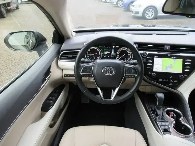 Occasion Toyota Camry Premium 178 PK (130 kW) 2019 Bruin Sedan