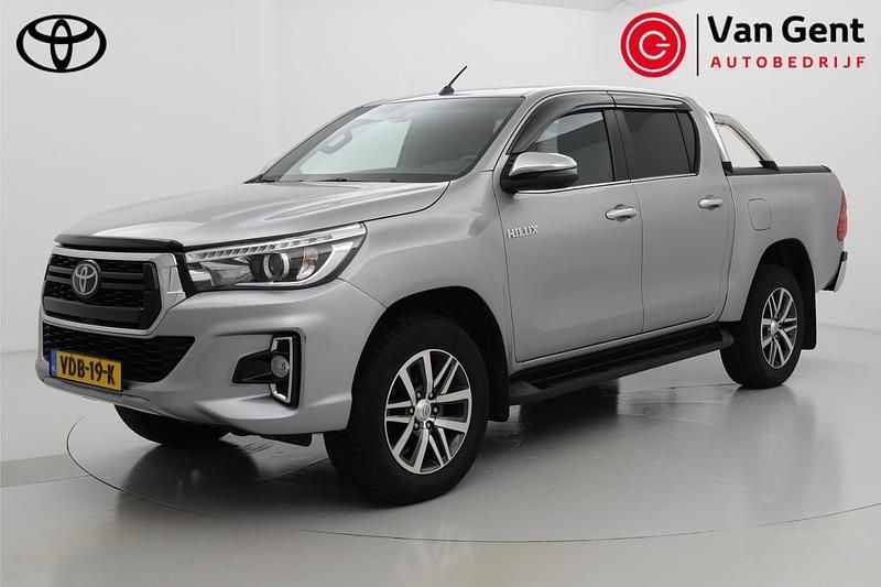 Zilver Gebruikt 2020 Toyota HiLux Executive Pickup | € 35.999 (Eerlijke prijs) - Afbeelding 1/4