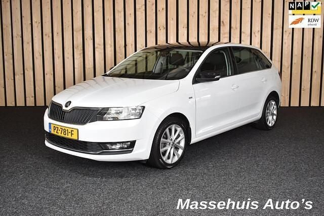 Wit Gebruikt 2017 Skoda Rapid Drive Hatchback | € 8.950 (Eerlijke prijs) - Afbeelding 1/4